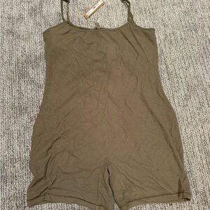 NWT Skims Soft Lounge Scoop Onsie